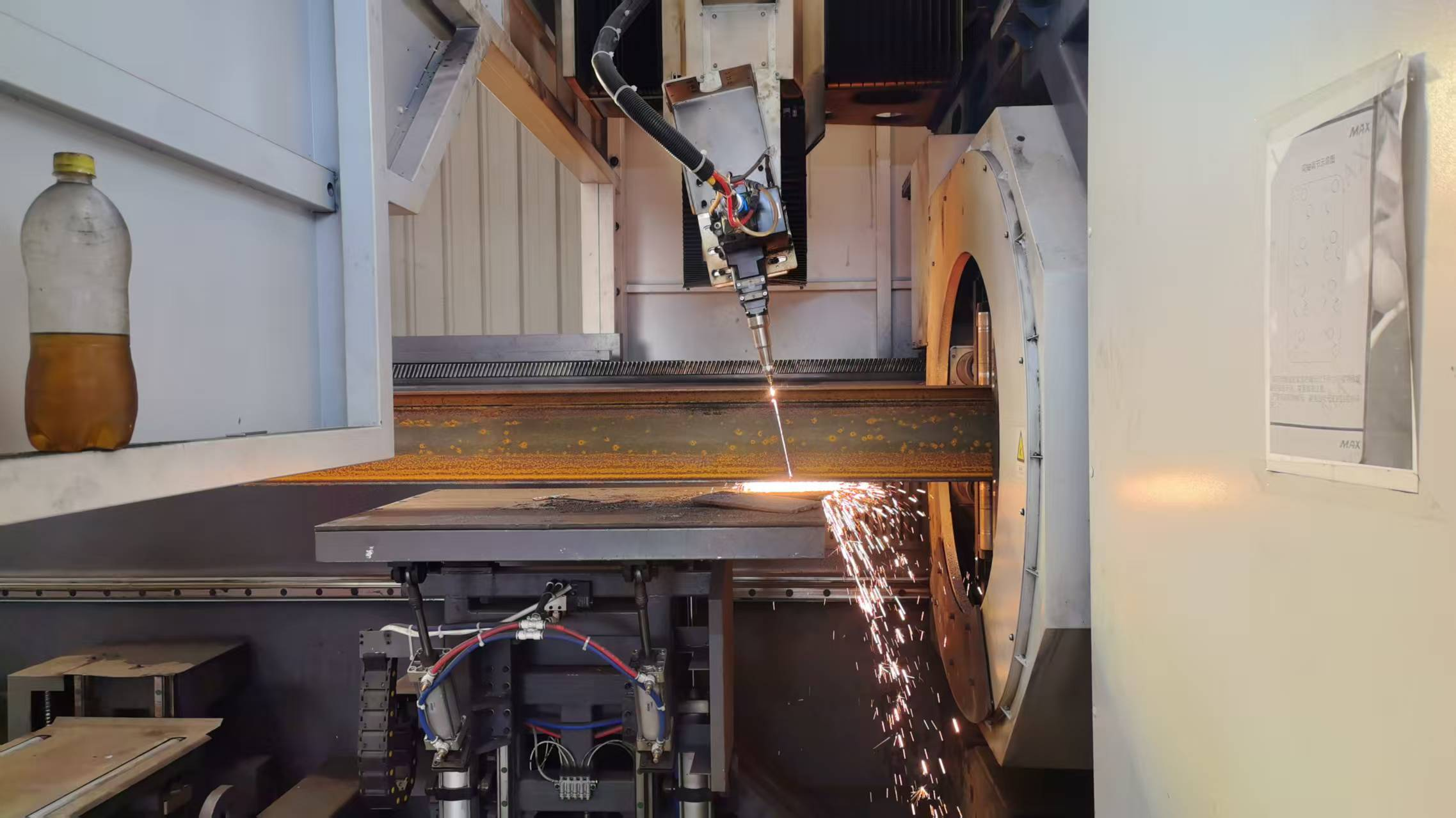 Liweiyuan förbättrar kvaliteten på stålkonstruktionsbearbetningen